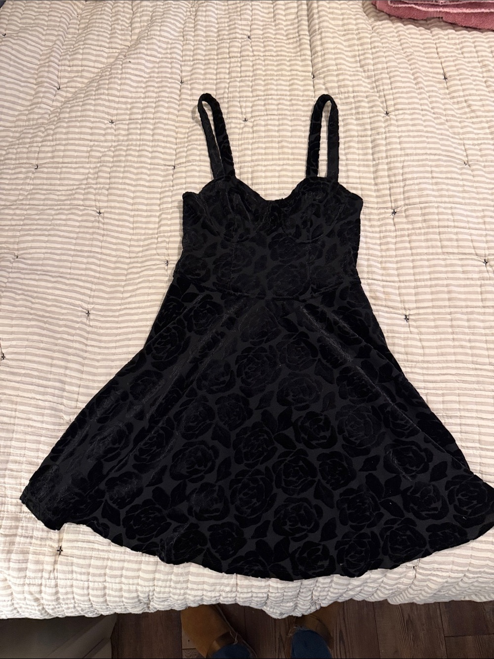 Abercrombie & Fitch Black Velvet Floral Sundress
